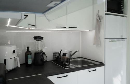 Salo Apartment | Tyylikäs hyvin varusteltu asunto. Oma autopaikka.