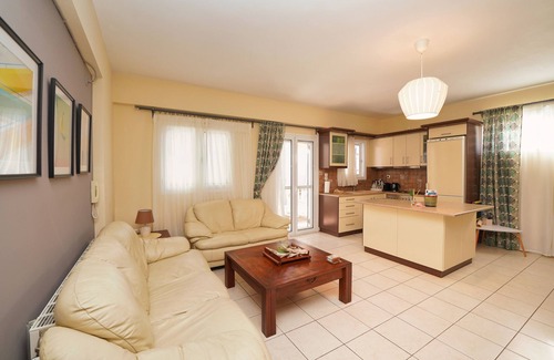 Ermionida House | Tzofas Apartment the perfect holiday rental in Ermioni