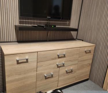 Trnov Apartment | U lesa