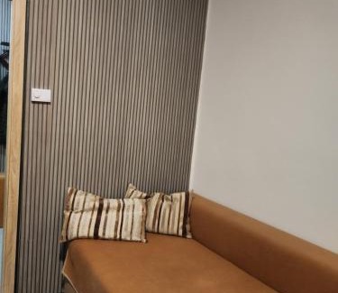 Trnov Apartment | U lesa