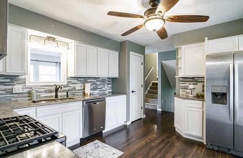 Saint Marys  Saint Joseph County House | U of ND Oasis: Cozy Minimalist 4bd with Deck