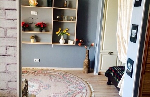 Dnipro Apartment | π City center, promenade, nice and cozy. Near Menorha, circus, museum,playgroud