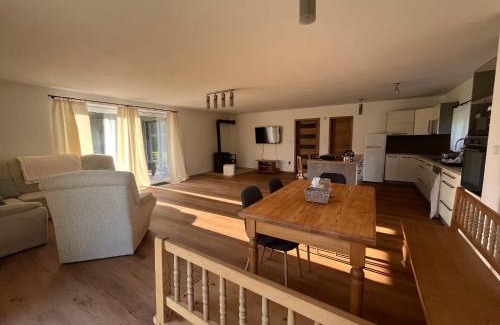 Hronov House | Ubytování Na Louce