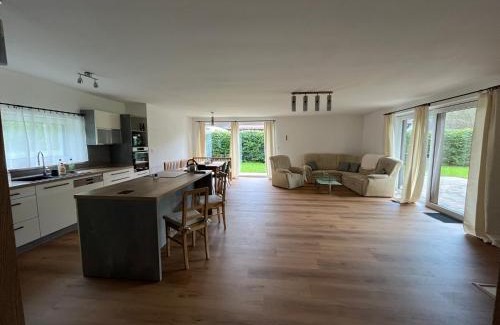 Hronov House | Ubytování Na Louce