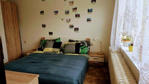 Hostinne House | Ubytování Pod Něžnym Obrem