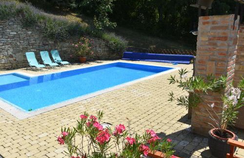 Szederkeny Bed & Breakfast | Ulbert Pince Panzió
