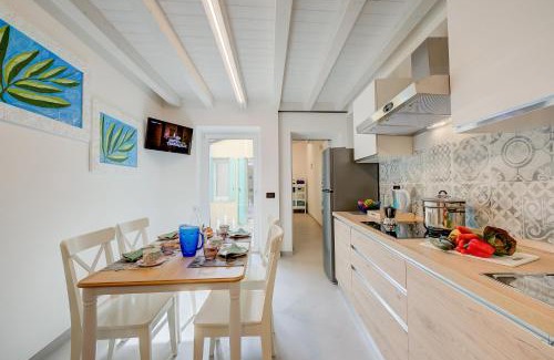 Salionze Apartment | Ulivo Apt - Palazzo Palermo 1817 - Happy Rentals