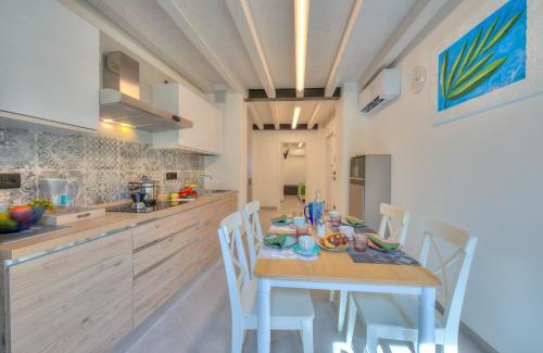 Salionze Apartment | Ulivo Apt - Palazzo Palermo 1817 - Happy Rentals