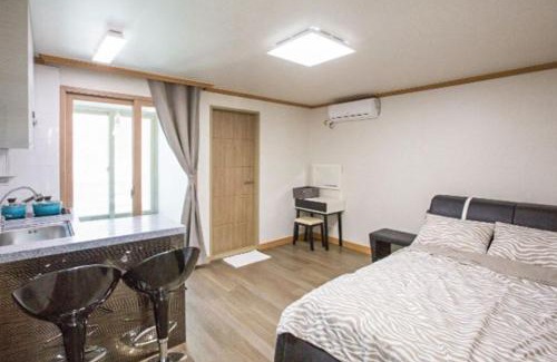 Taesong House | Ulsan Ghanjeolgot Suhocheonsa Pension