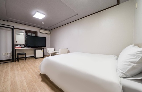 Chinha Hotel | Ulsan Jinha Pataya