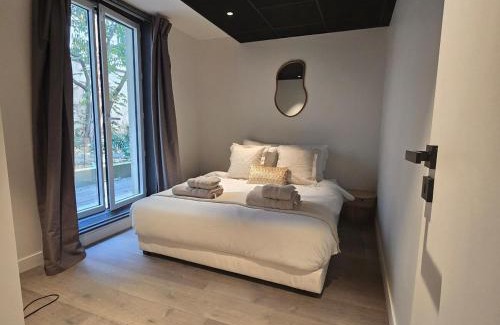 Quartier de l'Ecole-Militaire Apartment | Ultra luxury and garden!