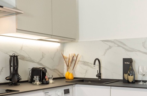 Calvairate Apartment | Umbria Klimt Suite - Near Fondazione Prada