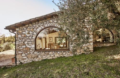 Penna in Teverina Villa | Umbria Luxury Villa Pool&OliveTrees