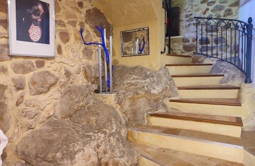 La Capelle-et-Masmolene House | un pied dans la forêt