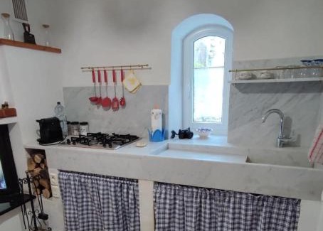 Vasia Apartment | Un tuffo vintage tra mare monti