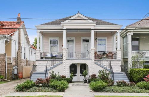New Orleans House | Unbeatable 2BD Bayou Luxury STEPS TO JAZZ FEST