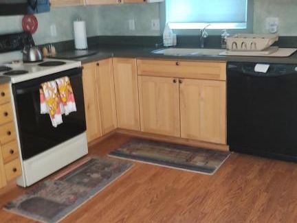 White Sulphur Springs Bed & Breakfast | Uncle Bob's