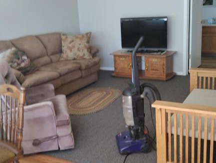 White Sulphur Springs Bed & Breakfast | Uncle Bob's