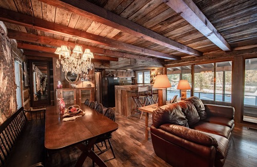 Grayling Cabin | 🦌 Uncle Tom's Cabin | Au Sable Riverfront Nature Escape | Game Room | Pet-Friendly ➠ 5644
