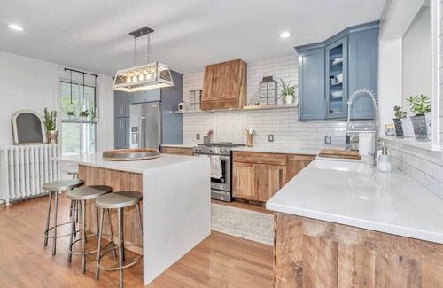Kennett Square House | Underground Railroad 4 Bedroom Farmhouse