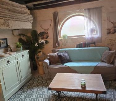 Saint-Leonard-en-Beauce House | Une nuit au domaine