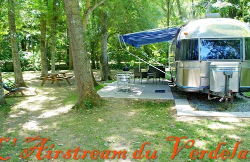 La Menitre Cottage | Unique getaway in a vintage Airstream in Anjou