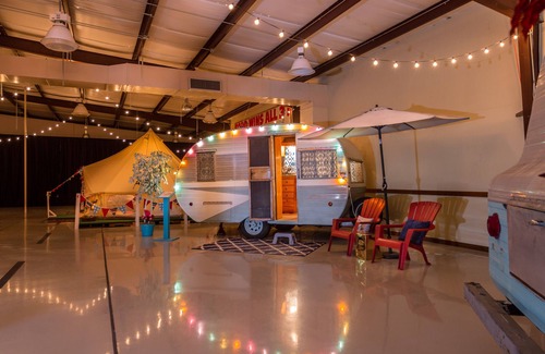Warrenton Hotel | Unique Lodging in Round Top, Texas