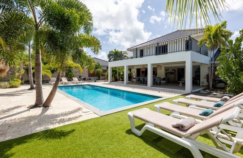 Jan Thiel Villa | *UNIQUE* Luxury 10-person villa Laman within walking distance of Jan Thiel Beach