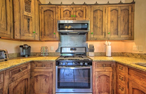 New River House | Unique Phoenix Abode w/2-Tier Patio & Grills