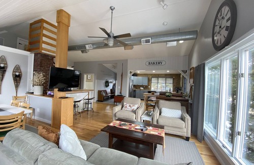 Stony Creek Apartment | Unique, refined-rustic suite in Stony Creek village.