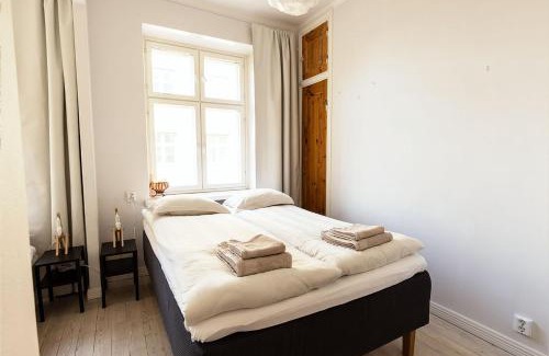 Kamppi Apartment | Unique & Scandinavian Suite - Sauna, Center, Metro