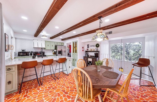 North San Antonio - SAT House | Unique & Stylish San Antonio Home w/Deck!