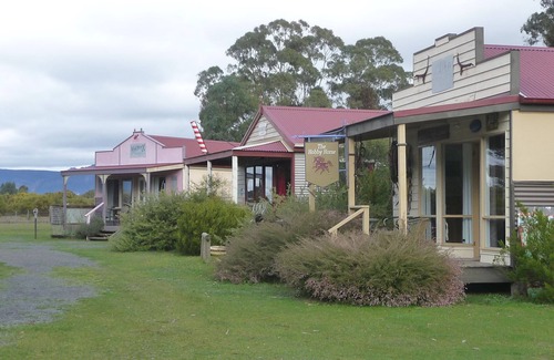 Dadswells Bridge Cabin | Unique Themed accommodation near Horsham, Victoria