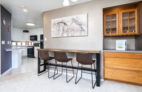 Cheyenne House | Unique triangle shaped home with 2 master suites on separate floors.