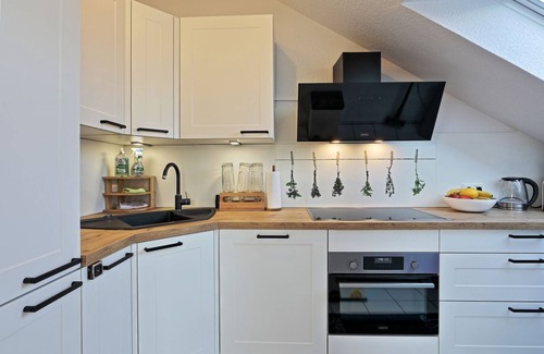 Bottrop Apartment | UniQueOnly - Attention to detail
