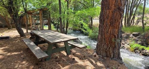 Cedaredge Cabin | Unit 1 at the Cedaredge Lodge