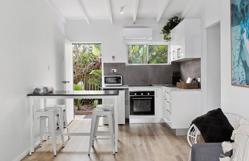 Sunshine Beach Apartment | UNIT 3 Pacific Ave Sunshine Beach