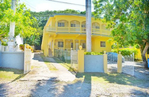 Montego Bay House | Unity Villa one bedroom apartment with, cable, park wifi,near beach