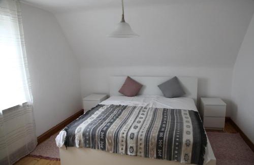 Stein Apartment | Unnerm Keeshawwe