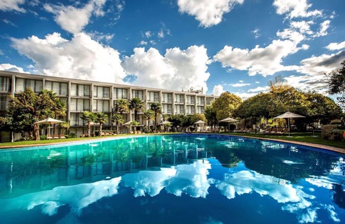 Maseru Apartment | Unwind and Relax in Maseru! Garden View, Outdoor Swimming Pool, Free Parking!