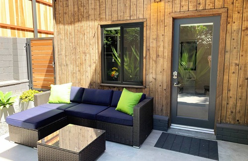 Ocean Park House | Updated 1 Bed/1 Bath + with Private Yard
