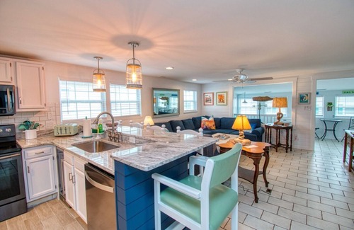 Carolina Beach Cottage | Updated beach cottage, ocean views. Tons of Outdoor Space!