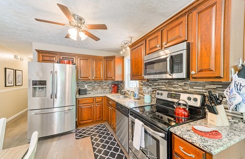 Louisa House | Updated dog-friendly house with water access, firepit, WiFi, & boat slip launch