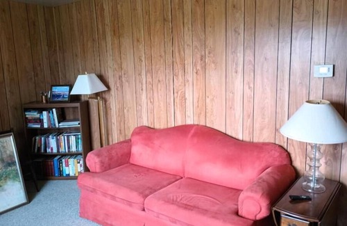 Port Austin House | Updated farmhouse with close access to all attractions