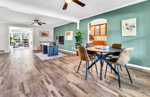 Irving House | Updated, Game Room, Mins to DFW & DAL | TMC