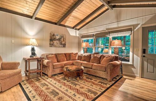 Highlands House | Updated Highlands Cottage with Deck and Fireplace!