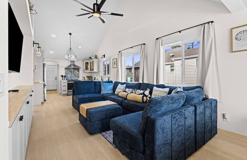 Seaside House | Updated Home One Block to the Promenade! Pet-Friendly with Guest House