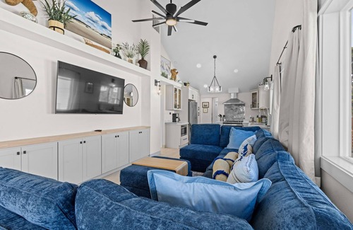 Seaside House | Updated Home One Block to the Promenade! Pet-Friendly with Guest House