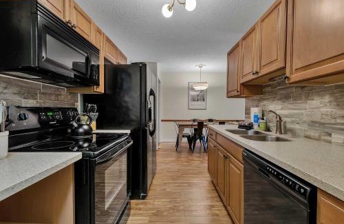 Great Valley House | Updated Ski In Ski Out Condo Holiday Valley