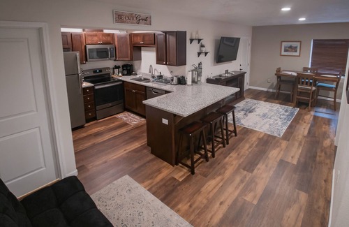 Pinehurst Condo | Upscale, Pet friendly, Main Floor, Bidet toliet Unit 1